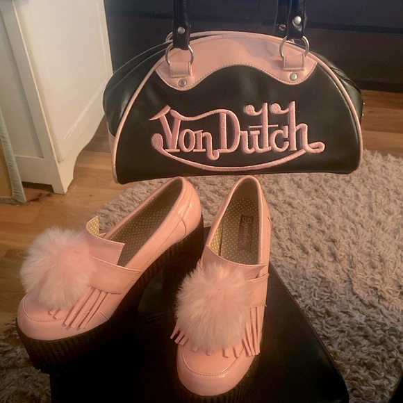 Pink vinyl platform Barbie licious heels - Picture 3 of 4